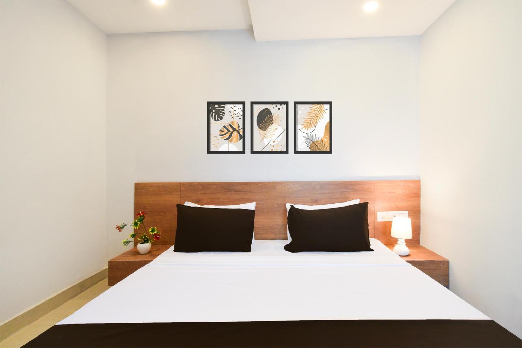 Hotel O Vaishnavi Residency Hyderabad Exterior photo